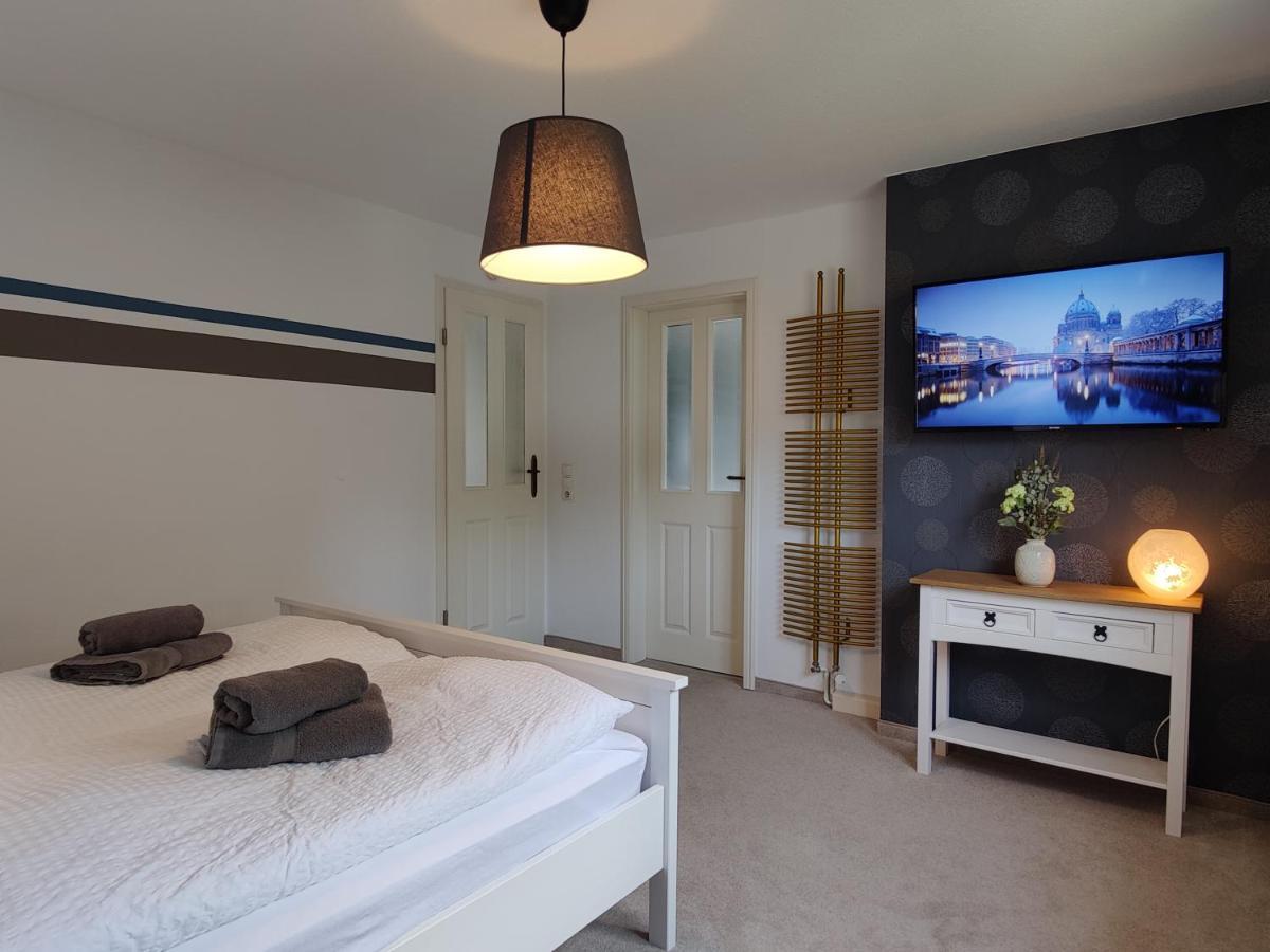Ferienhaus Villa Adelsberg Mit Dachterrasse In Zentraler Lage Fuer Bis Zu 10 Personen Chemnitz Exteriör bild
